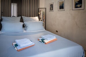 Room - Design townhouse with roof terrace in Sicily (Ispica)