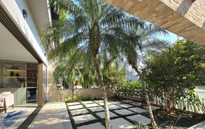 Property grounds - Wonderful mansion in Riviera de São Lourenço, pets allowed. Great location (Bertioga)