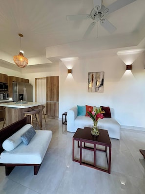 House, 2 Bedrooms, Accessible, Private Pool | Living area