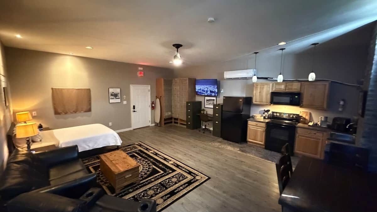 1 chambre, fer et planche à repasser, Wi-Fi, literie fournie