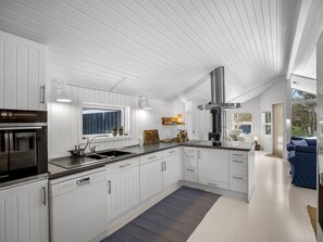 Fridge, microwave, dishwasher, cookware/dishes/utensils - "Stasia" - 1.5km from the sea by Interhome (Ålbæk)
