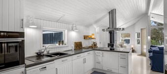 "Stasia" - 1.5km from the sea by Interhome