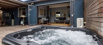 Bluetongue - Pet Friendly with Spa