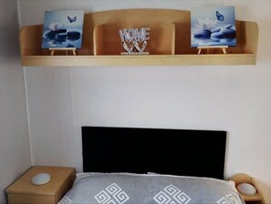 Room - Sealands Caravan Site Ingolmells Sleeps 8 (Skegness)