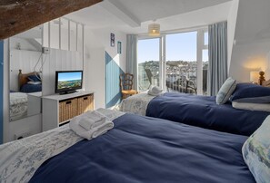 Room - Rock Cottage is a charming coastal retreat (Brixham)