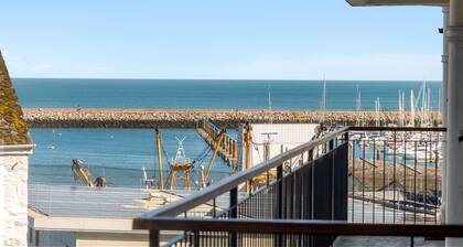 Enjoy a relaxing seaside escape at Ocean Side Apartment