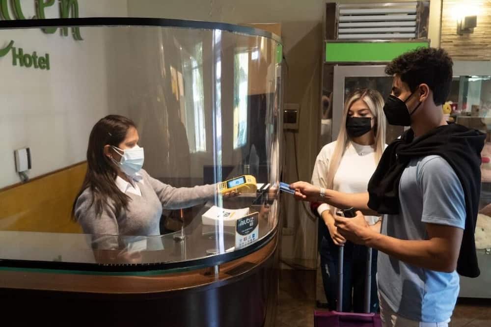 Hotel Queen