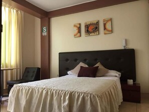 Room - Hotel Queen (Ate)