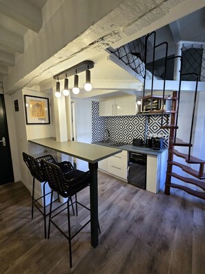 Microonde, forno, piano cottura