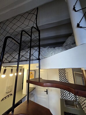 Room - Apartment 2-4 persons Hyper Centre (Beauvais)