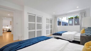 2 bedrooms, iron/ironing board, WiFi, bed sheets - The Hollywood Edit 2  -  Modern Design Residence (Los Angeles)