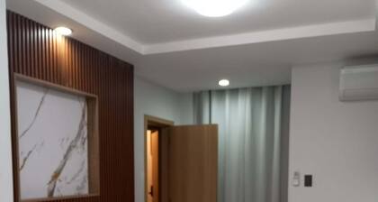 2-bedroom Suite in fantastic Bais City w/ AC parking lot, Wifi, netflix, kitchen