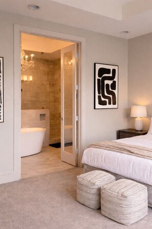 3 bedrooms, iron/ironing board, Internet, bed sheets - Houston Gem Private Baths Near Downtown (Houston)