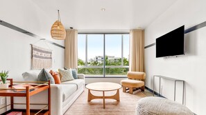 Living area - 1BR Suite | The Daydrift | More Space, Easy Flow, Rooftop Pool (Miami Beach)