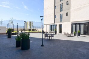Outdoor dining - ¡Luxury in Centro! Parking, Gym - 2 people (Monterrey)