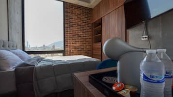 1 chambre, bureau, fer et planche à repasser, Wi-Fi