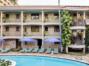 Exterior - 2 Double Lanai | Wayfinder Waikiki | Waikiki Beach, Surf Lessons | 2 Units (Honolulu County)