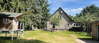 Spacious vacation home in the Spreewald with private jetty, large garden | 16+ persons