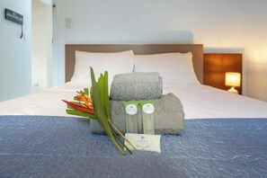 3 bedrooms, WiFi, bed sheets - Villa Girasole - Luxurious and elegant (Potrero)