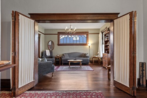 The Myra Belle Home, Beautiful! Historic Charm! 4 Brdm, 2 Bath