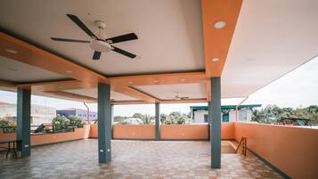 Enceinte de lâhĂ©bergement