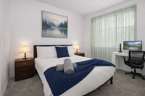 Room - Scottsdale Sonoran Retreat 2BR Desert Escape with Pool, EV Charging & Private Patio (Scottsdale)