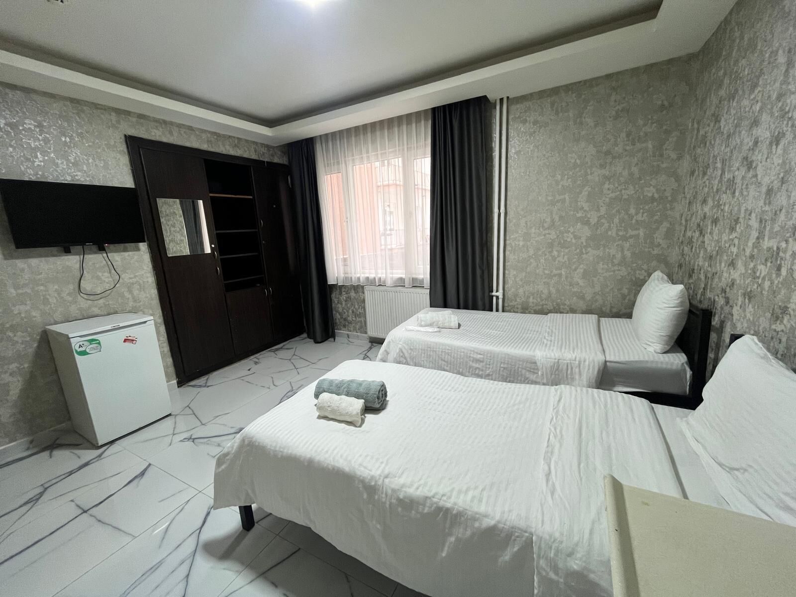 Deluxe Twin Room, City View