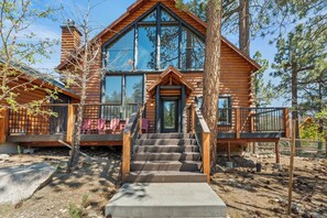 Basic-Ferienhütte, Bergblick | Außenbereich