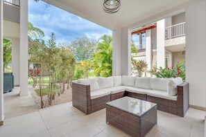 Terrace/patio - Casa Luna - Quiet and Welcoming (Potrero)