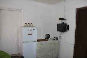 Room, Multiple Bedrooms, Accessible, Smoking | Room amenity