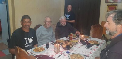 รูม-ฮอลลีวูด ลอดจ์ แอนด์ กรีน จิวเวล แอดเวน