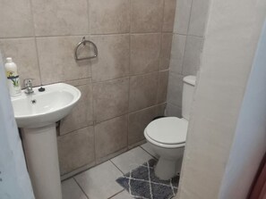 Room, Multiple Bedrooms, Accessible, Smoking | Bathroom