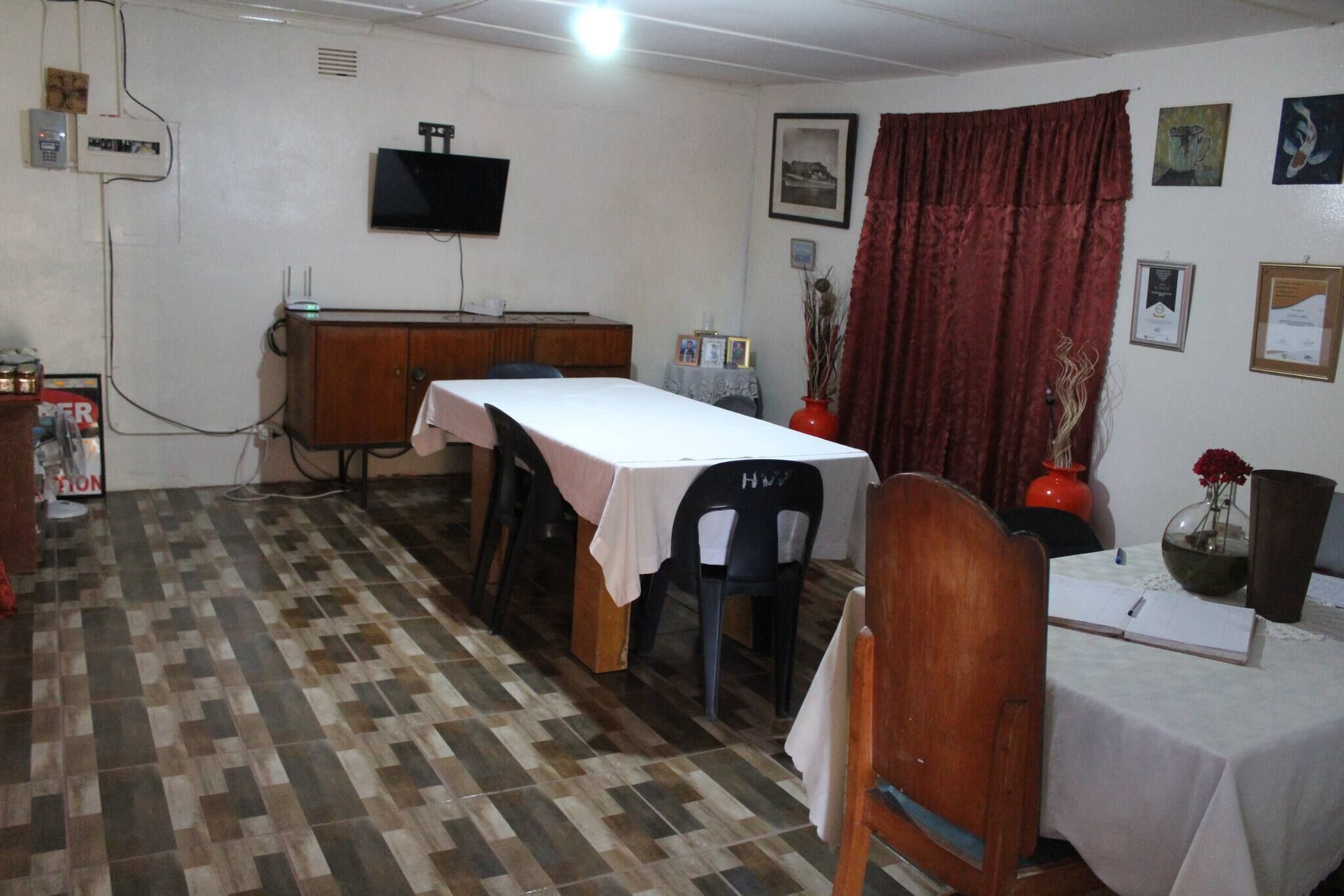 Quarto, vários quartos, acessível, para fumantes | Opções para refeição