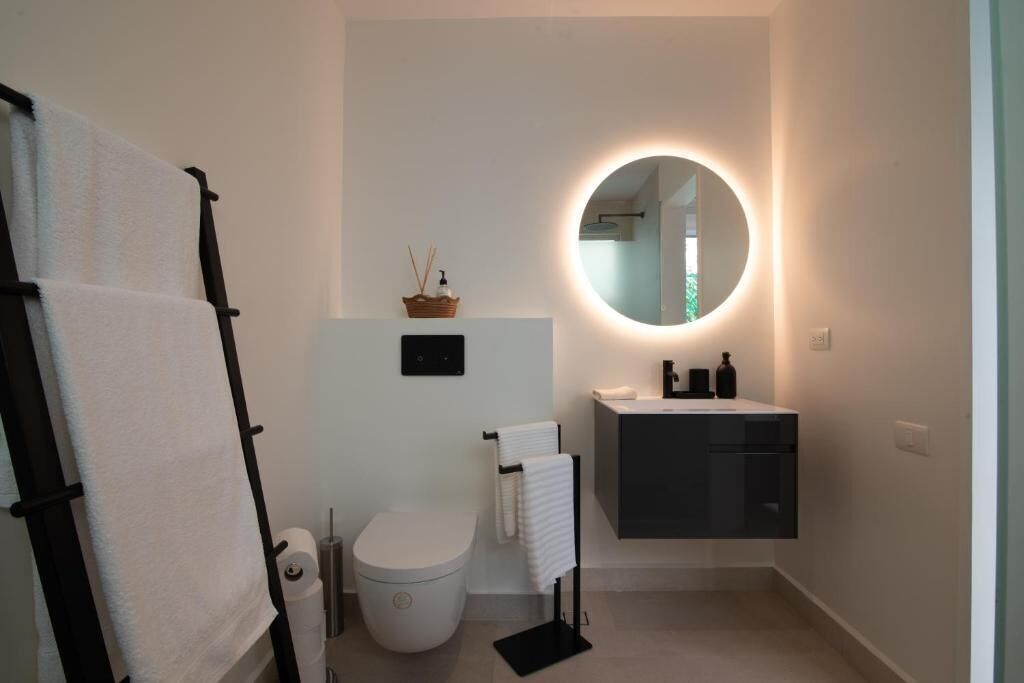 Departamento superior, 2 habitaciones | Baño