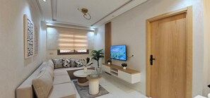 TV - Apartment in Martil Playa | 3 minutes walk to the sea (Martil)