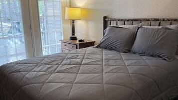 2 bedrooms, Internet, bed sheets