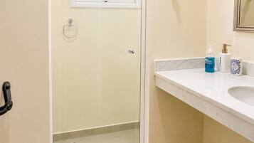 Superior Room | Bathroom