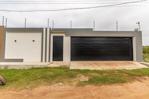 Exterior - Casa-6 Qrts-Piscina E Area Gourmet-SH144 (Porto de Pedras)