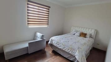 Comfort House, Courtyard View | WiFi (free), bed sheets