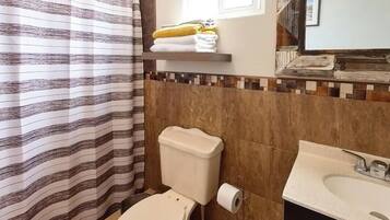 Baita familiare, vista giardino | Bagno