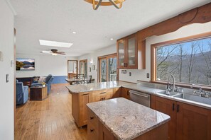 Interior - Vista Ridge at Alpine 4BDR (Jasper)