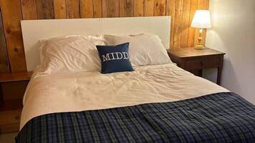 6 slaapkamers, een strijkplank/strijkijzer, wifi, beddengoed