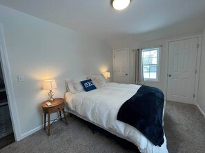 2 habitaciones, tabla de planchar con plancha, wifi y ropa de cama