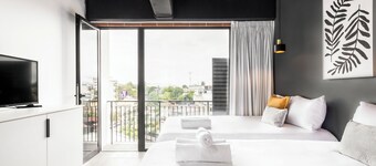 SILK-408 Convenient Apartment in Zone 4