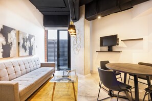 Comfort Apartment | Interior - SILK-408 Convenient Apartment in Zone 4 (Guatemala City)