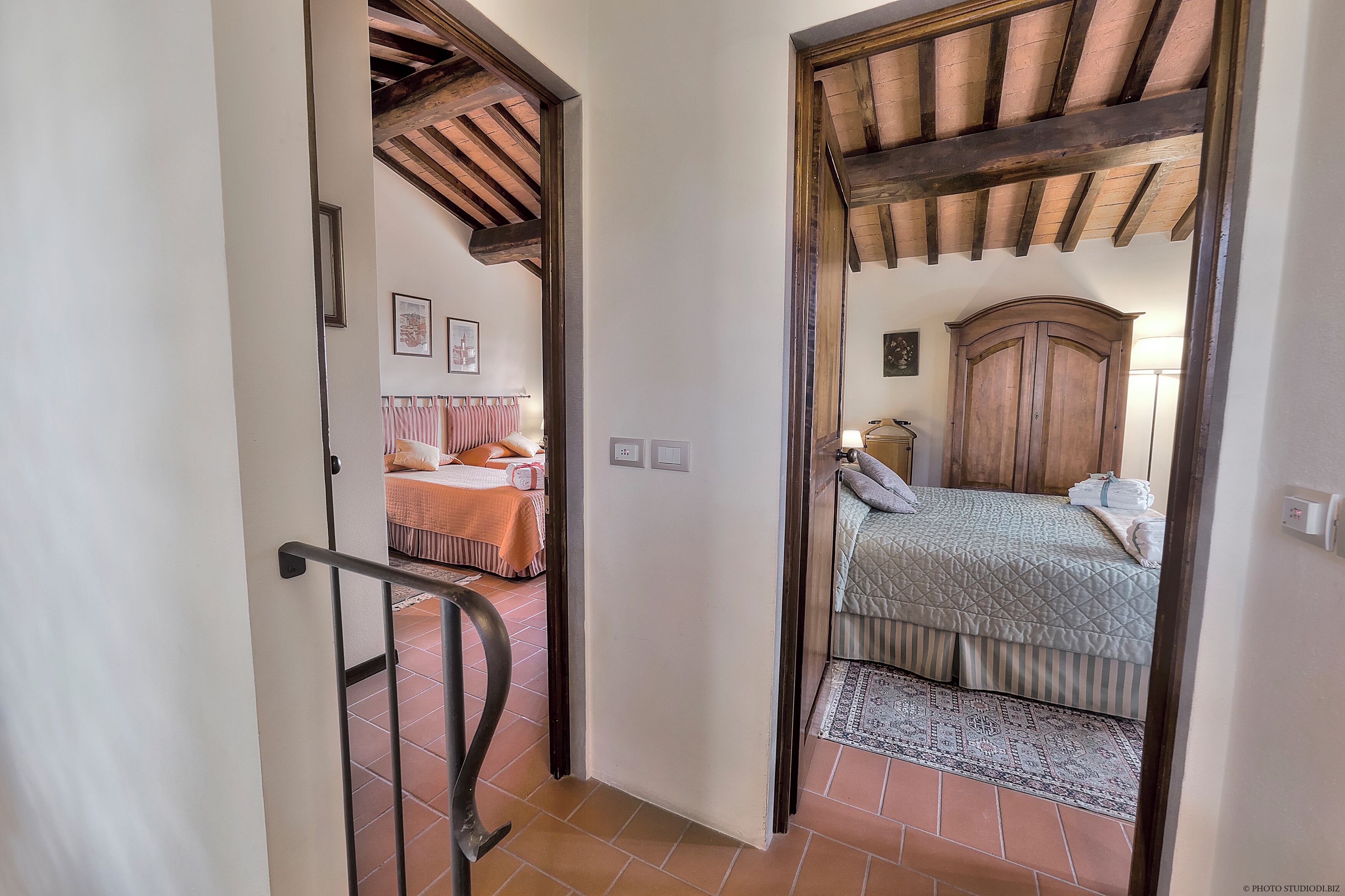 13 habitaciones, tabla de planchar con plancha y wifi gratis 
