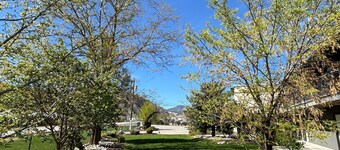 Skaha Lake Airport Inn & Suites