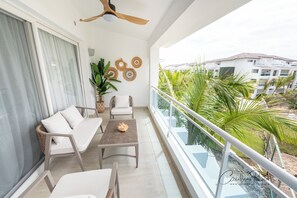 Property grounds - Estrella Garden • Nekkar 304 • Luxury Penthouse (Dominicus)