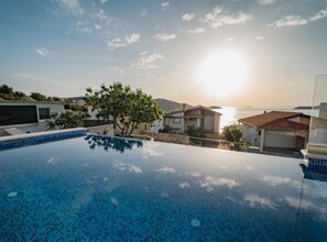 Pool - Charming Sunset View Villa with Outdoor Pool - Three Bedroom Villa (Rogoznica)