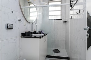 Comfort Apartment | Bathroom - Botafogo  1 quarto amplo  silencioso (Rio de Janeiro)